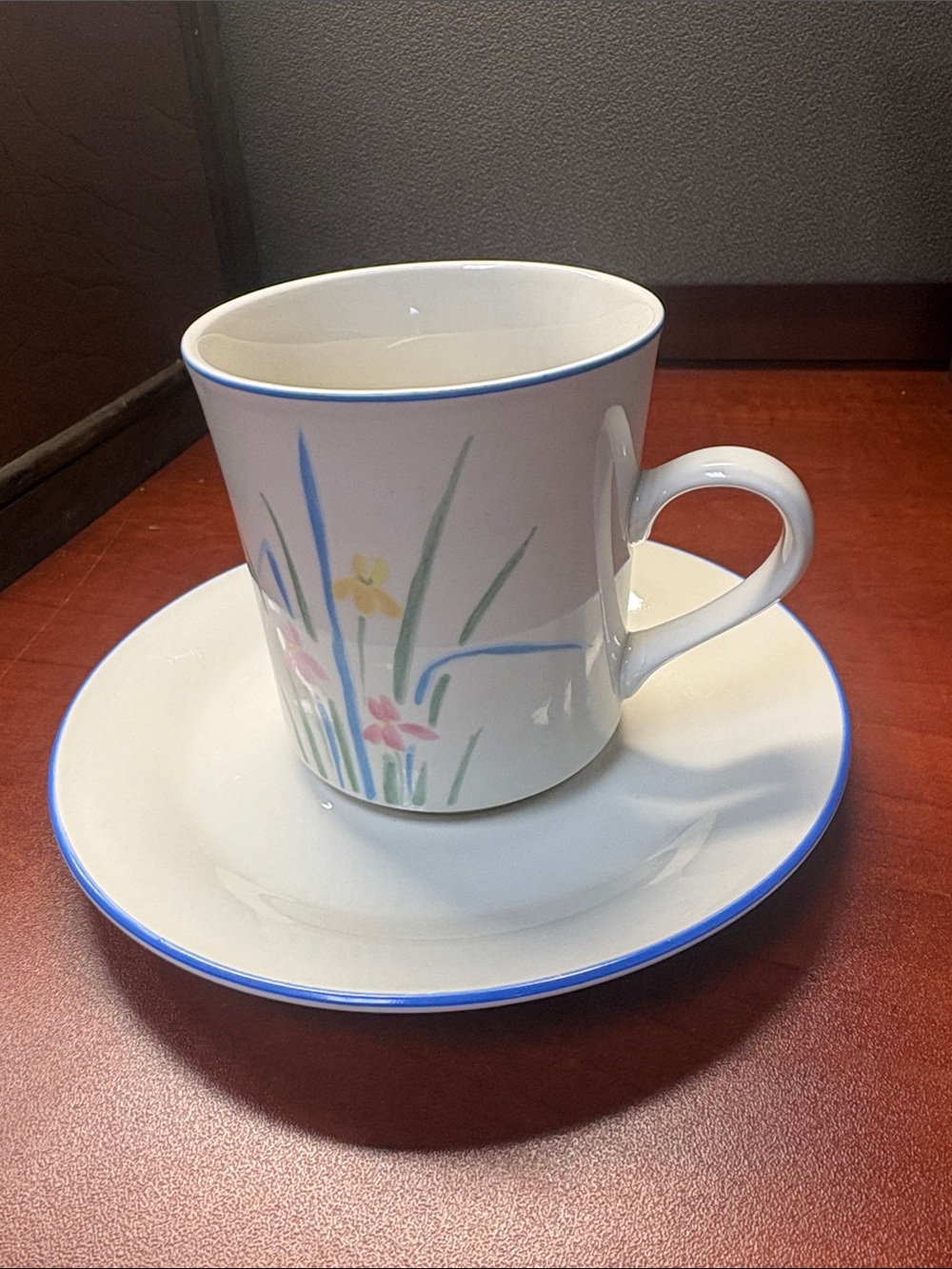7 cups 7 saucers Floral White Porcelain Cup & Saucer with Blue Rim